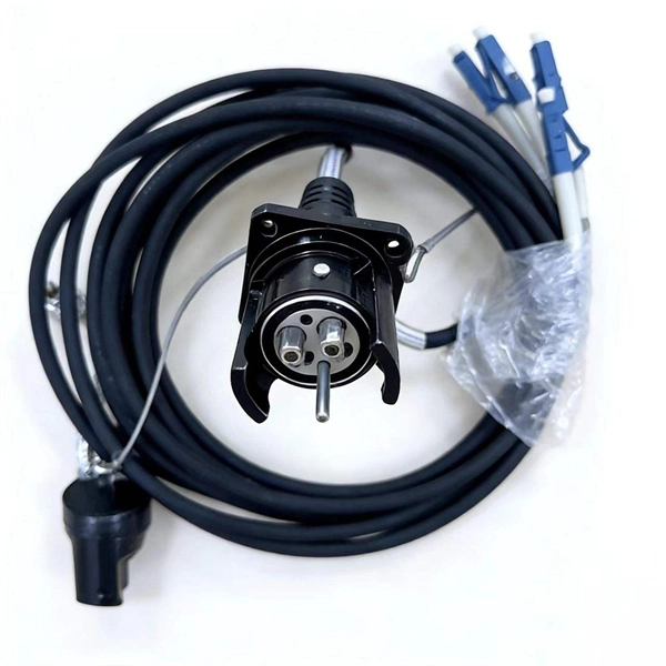 Why are there three neutral wires in the distribution box 
