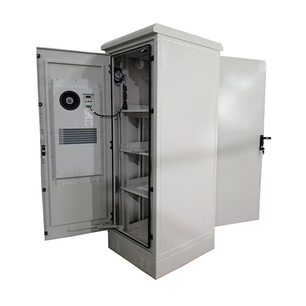 How is power distributed in the fire control room distribution box 
